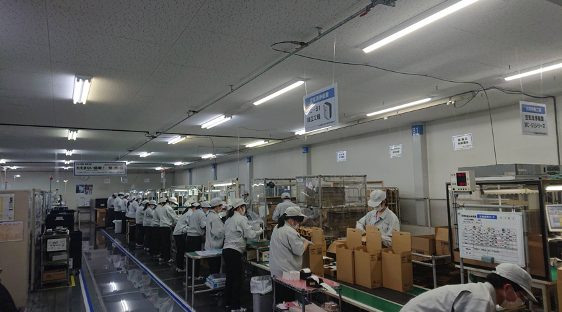 製品組立風景